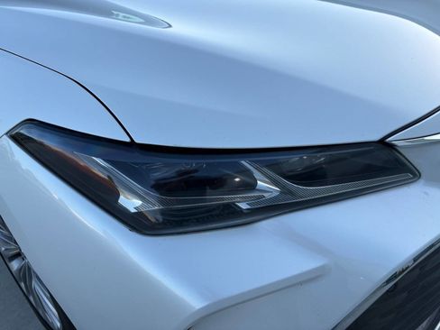 Used 2019 Toyota Avalon Limited w/ Advanced Safety Package FWD image 9
