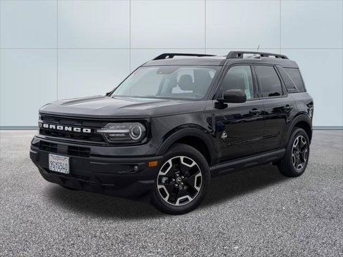 Certified 2023 Ford Bronco Sport Outer Banks w/ Tech Package AWD/4WD image 1