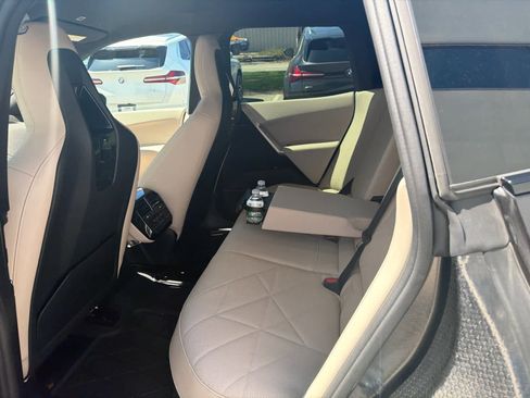 Used 2026 BMW iX xDrive45 w/ Premium Package AWD/4WD image 10