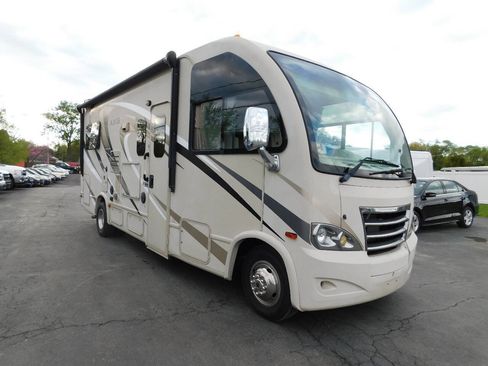 Used 2017 Ford E-450 and Econoline 450 Super Duty w/ A/C Prep Package RWD image 4