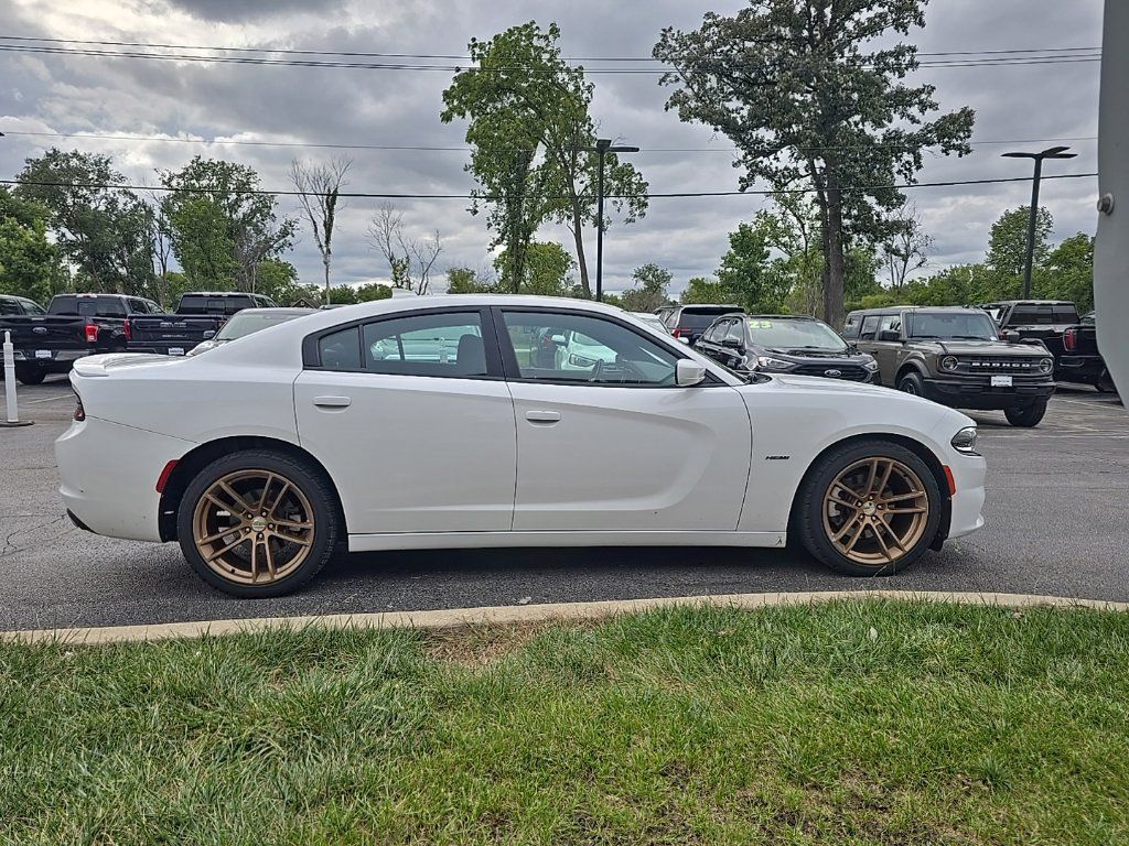 Used 2015 Dodge Charger R/T RWD image 11