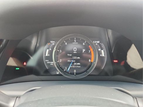 Used 2024 Lexus ES 350 F Sport w/ Accessory Package (Z2) FWD image 12