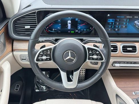Used 2022 Mercedes-Benz GLS 450 4MATIC image 8