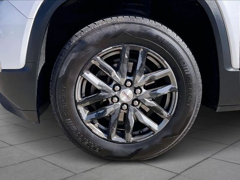 Used 2018 GMC Acadia SLT FWD image 11