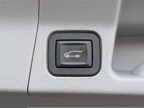 Used 2020 GMC Acadia SLT image 13