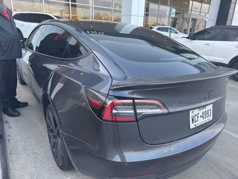 Used 2018 Tesla Model 3 Long Range RWD image 2