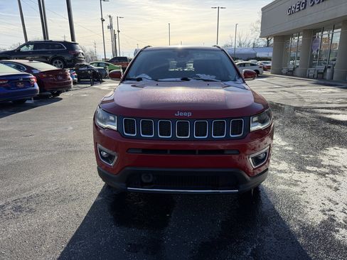 Used 2017 Jeep Compass Limited image 2