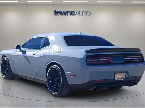 Certified 2022 Dodge Challenger R/T w/ Plus Package image 3