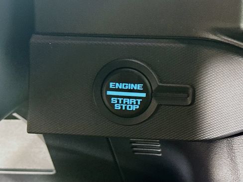 Used 2024 Ford Bronco Badlands w/ Sasquatch Package AWD/4WD image 20