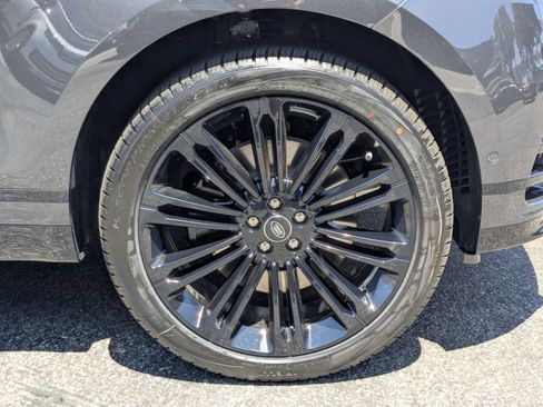 New 2026 Land Rover Range Rover Velar Dynamic SE image 10