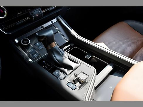 Used 2024 Lexus GX 550 w/ Accessory Package (Z1) AWD/4WD image 37