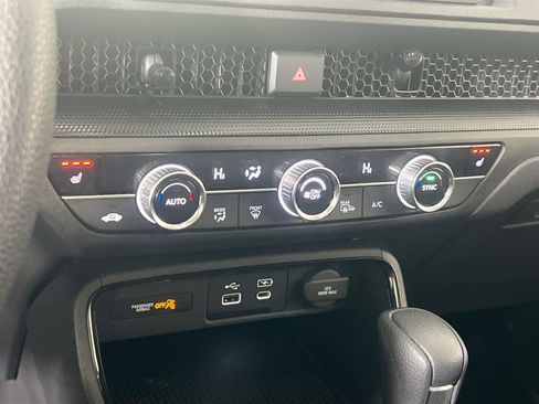 Used 2023 Honda CR-V EX image 15