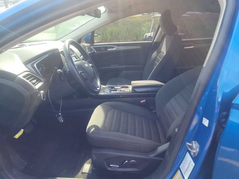 Used 2019 Ford Fusion SE FWD image 5