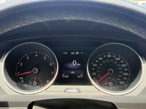Used 2021 Volkswagen Tiguan SE R-Line image 25