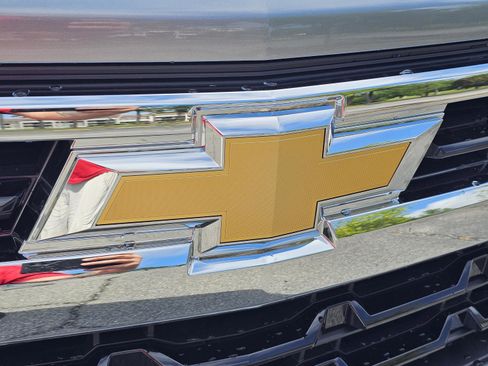 New 2025 Chevrolet Silverado 1500 LT image 3