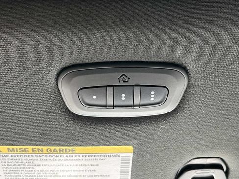 Used 2021 RAM 2500 Limited AWD/4WD image 37