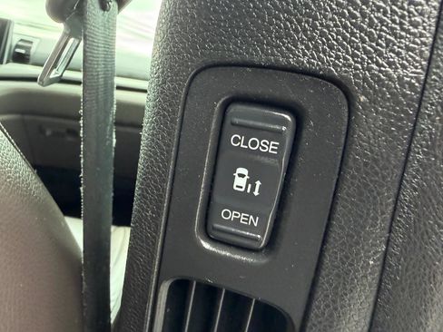 Used 2019 Honda Odyssey EX-L image 16
