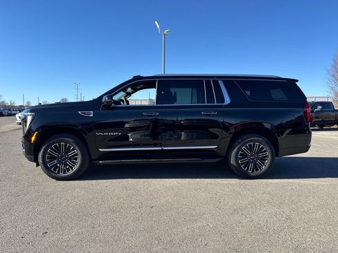 New 2026 GMC Yukon XL Elevation w/ Elevation Premium Package image 3