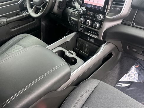 New 2026 RAM 2500 Big Horn AWD/4WD image 16