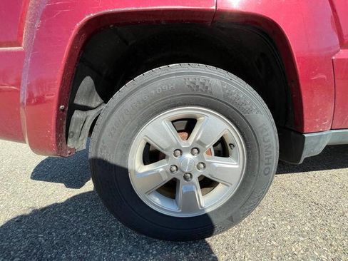 Used 2011 Jeep Liberty Sport w/ Popular Equipment Group image 16