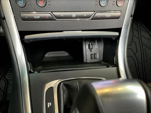 Used 2015 Ford Edge Titanium w/ Equipment Group 302A FWD image 15