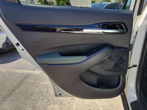 Certified 2024 Kia Seltos SX w/ SX Sunroof Package AWD/4WD image 16