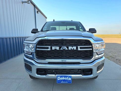 Used 2022 RAM 3500 Tradesman AWD/4WD image 3