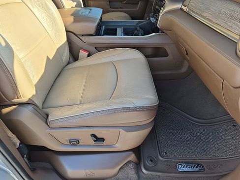 Used 2021 RAM 2500 Limited image 17