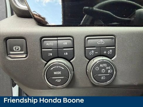 Used 2025 Chevrolet Silverado 1500 RST w/ Convenience Package II AWD/4WD image 23