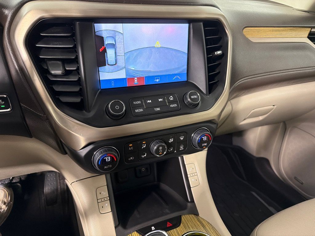 Used 2019 GMC Acadia Denali w/ Technology Package AWD/4WD image 17