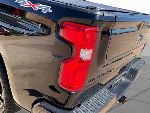 Used 2022 Chevrolet Silverado 1500 RST w/ Convenience Package II AWD/4WD image 29