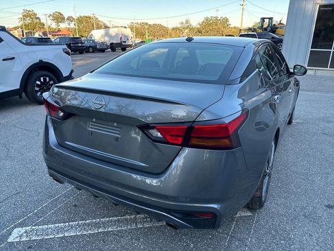 Used 2023 Nissan Altima 2.5 SL FWD image 9