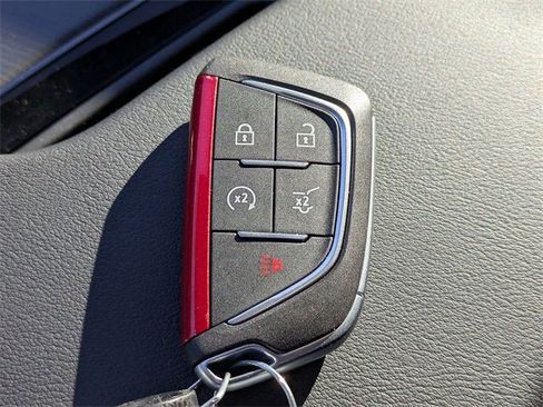 New 2026 Cadillac Lyriq V image 34