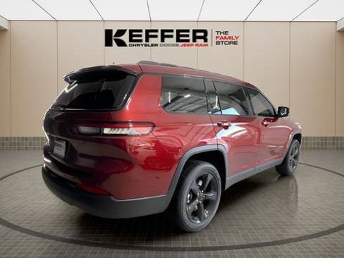 New 2025 Jeep Grand Cherokee L Altitude image 5