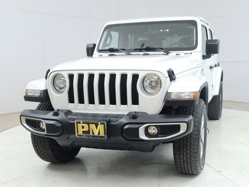 Used 2023 Jeep Wrangler Sahara image 2
