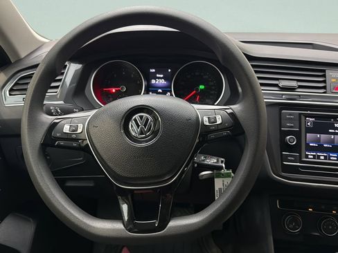Used 2020 Volkswagen Tiguan S w/ 3rd Row Seat Package AWD/4WD image 21