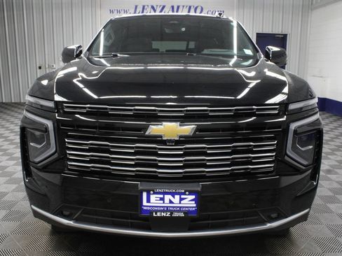 Used 2025 Chevrolet Tahoe High Country AWD/4WD image 59