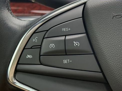 Used 2019 Cadillac XT5 Premium Luxury w/ Driver Assist Package FWD image 10