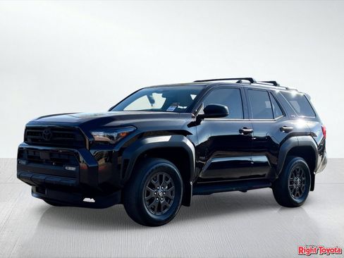 Certified 2026 Toyota 4Runner SR5 AWD/4WD image 2