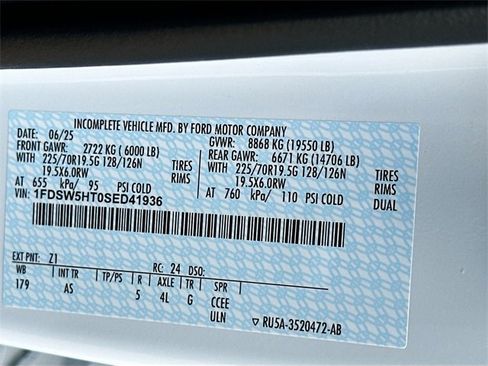 New 2025 Ford F550 4x4 Crew Cab image 18