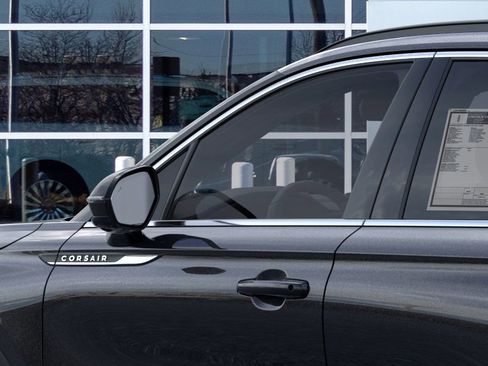 New 2025 Lincoln Corsair AWD w/ Equipment Group 101A image 20