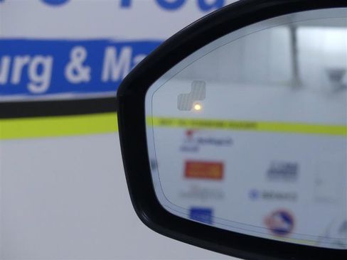 Used 2020 Jaguar F-PACE Premium image 27