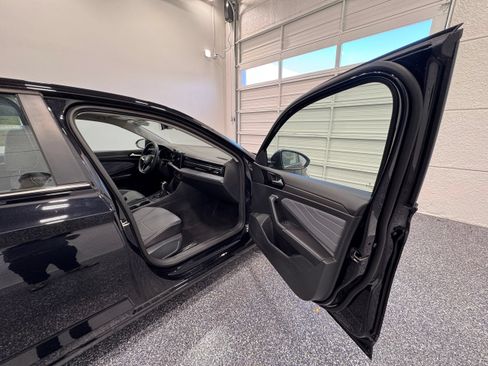 Used 2026 Volkswagen Jetta SEL FWD image 34