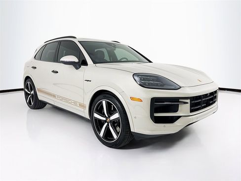 New 2026 Porsche Cayenne S image 7