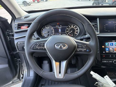 Used 2025 INFINITI QX50 Pure AWD/4WD image 30