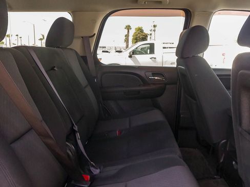 Used 2013 Chevrolet Tahoe LS w/ Convenience Package RWD image 15