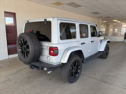 Used 2023 Jeep Wrangler Unlimited Sahara w/ Cold Weather Group image 5
