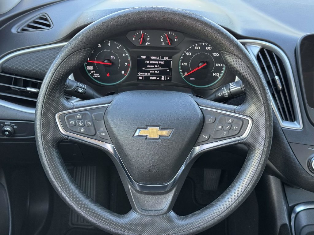 Used 2025 Chevrolet Malibu LT FWD image 11