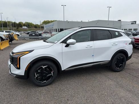 New 2026 Kia Sportage EX AWD/4WD image 6