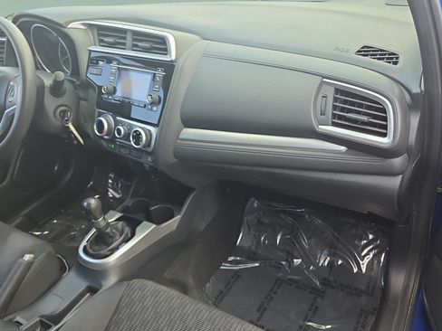 Used 2015 Honda Fit LX image 17